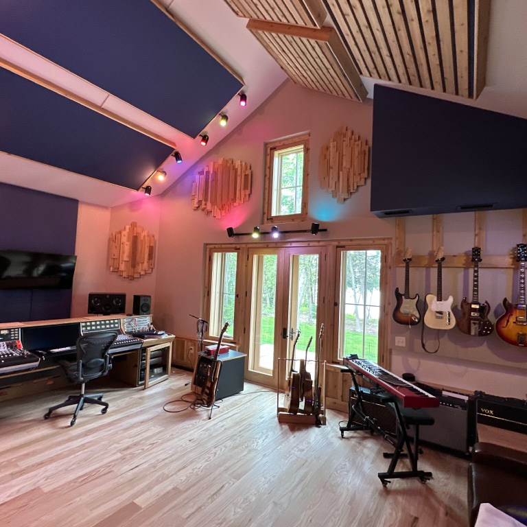 Interior view of SuSuSound Studio